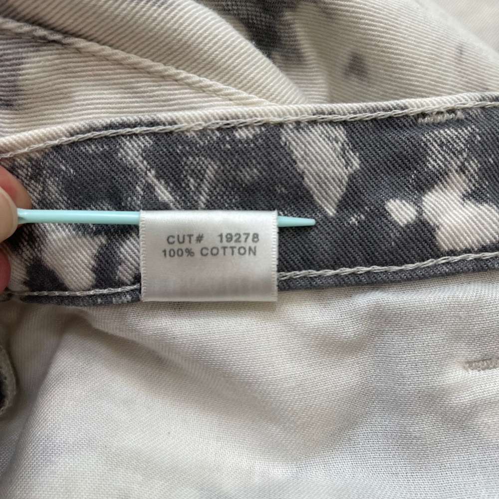 Aubrey Sonic Wash Midrise Straight Capri Jeans 26 - Picture 14 of 14